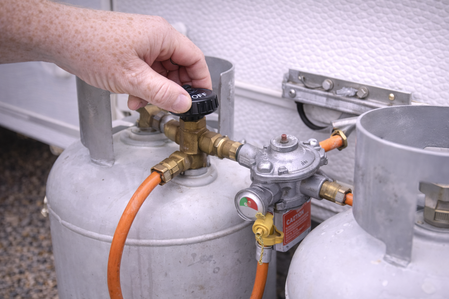 Turning off caravan gas bottles for storage